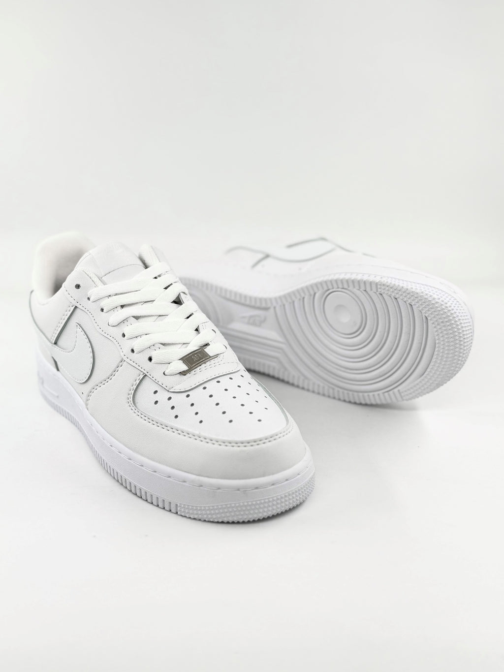 Nike Air Force 1 '07 EasyOn Erkek Beyaz Spor Ayakkabı