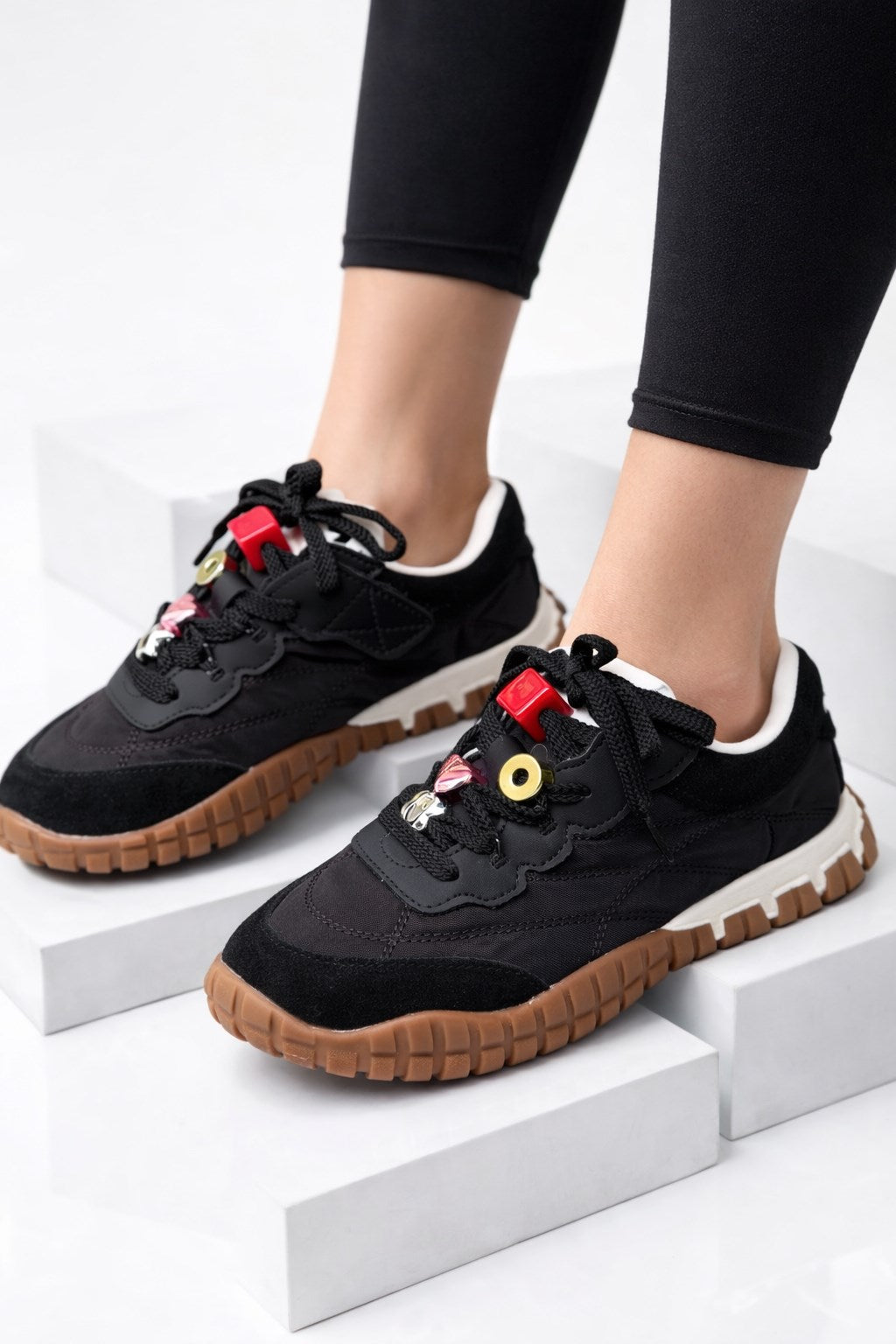 Marko Kids Esnek İthal Deri Boncuklu Siyah Çocuk Ayakkabı