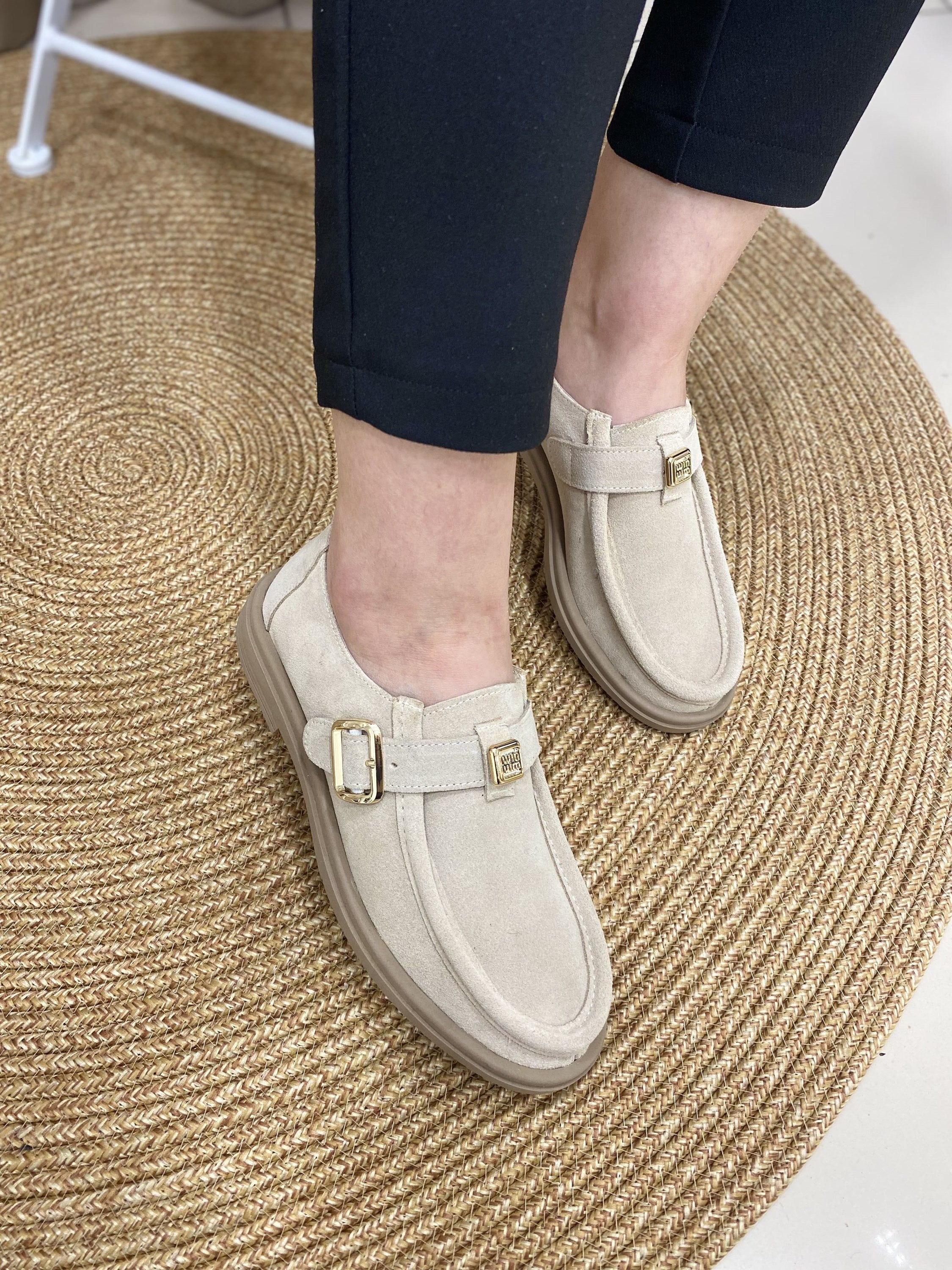 Bej Süet Deri Kadın Loafer