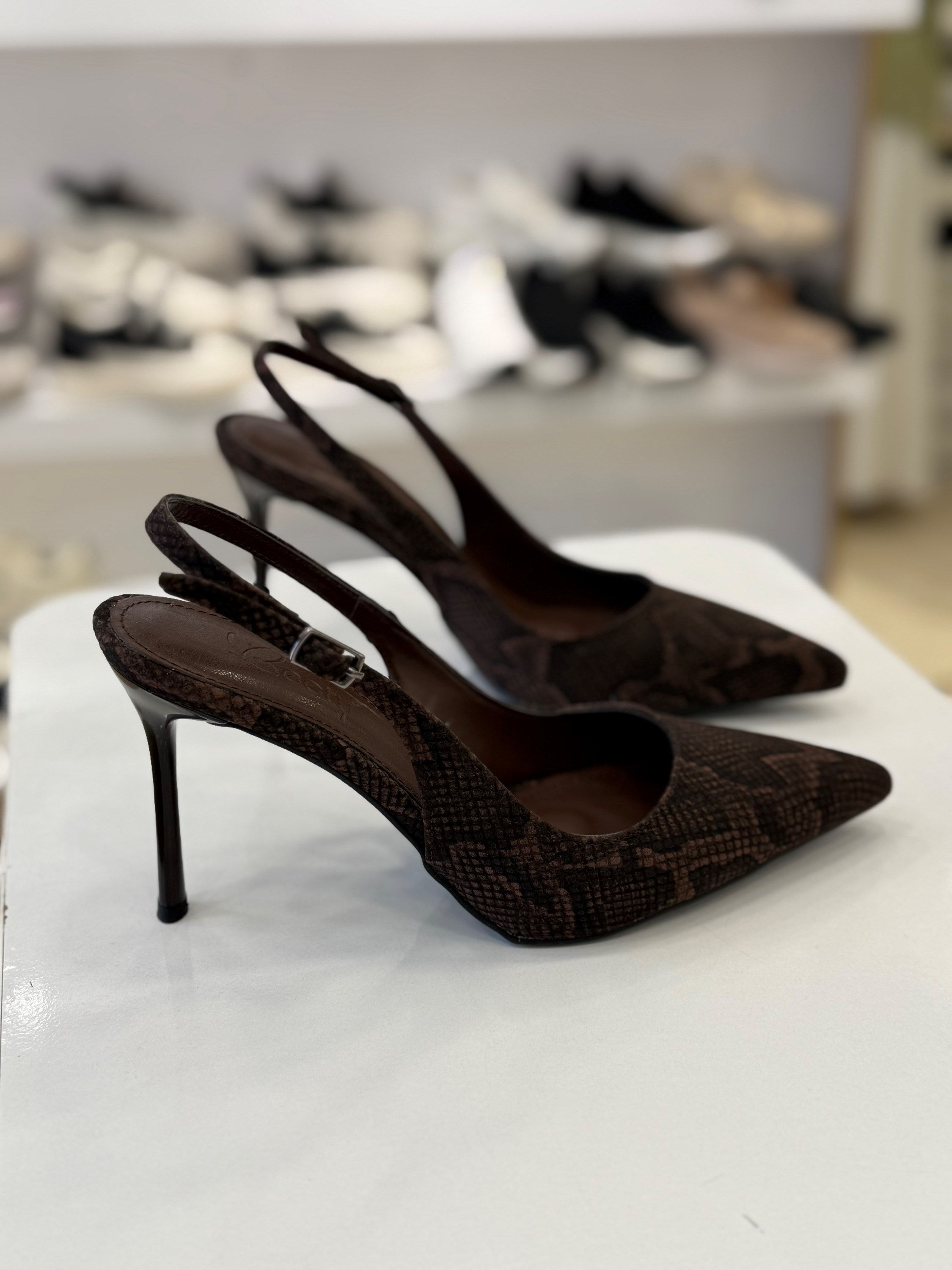 Leopar Kahve İnce Topuklu Arkası Açık Stiletto