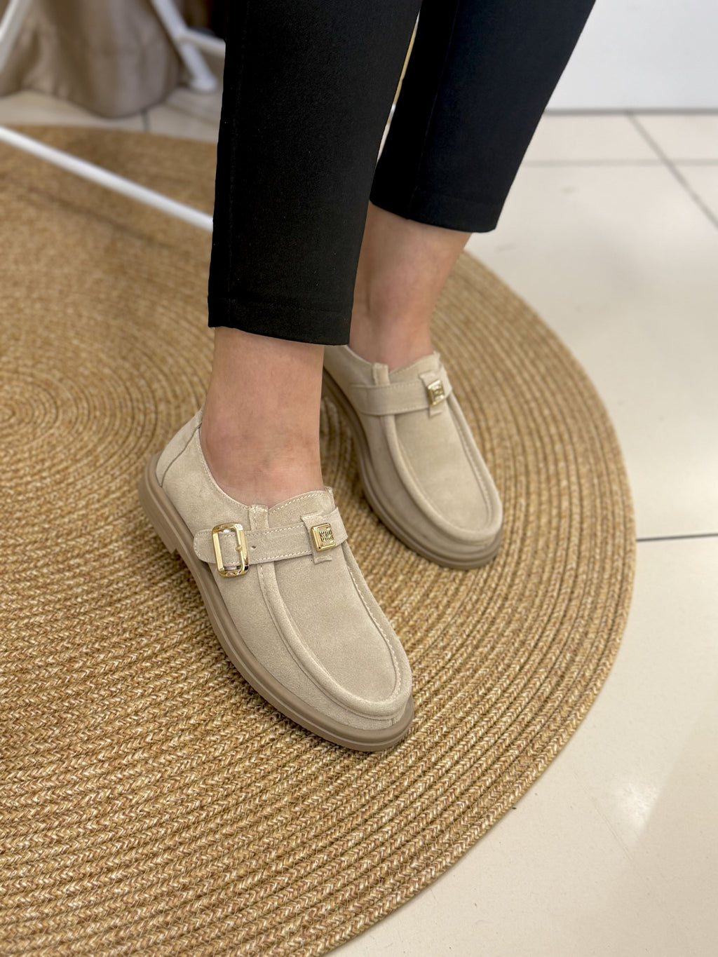 Bej Süet Deri Kadın Loafer