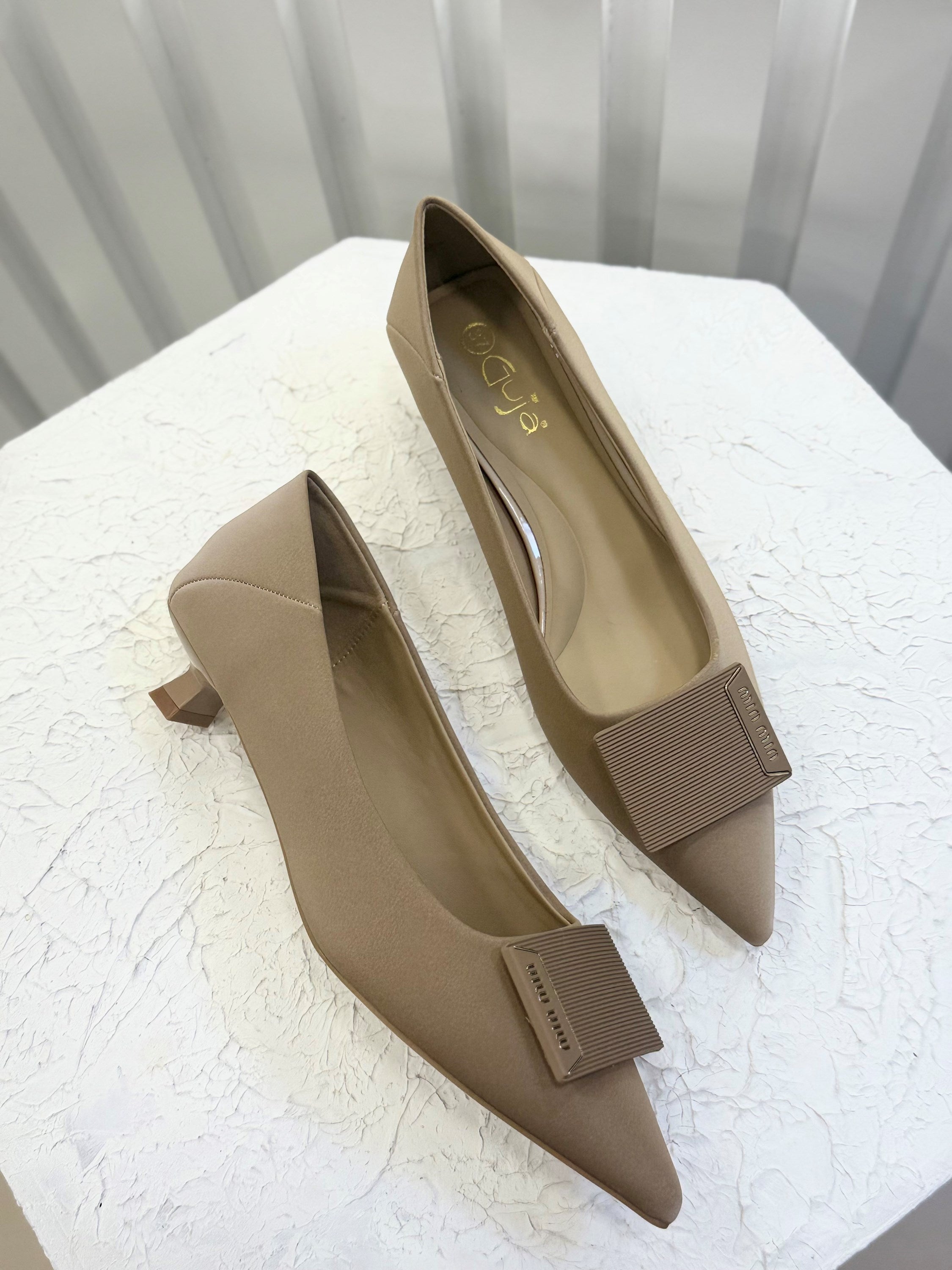 Guja Vizon Renk Kısa Topuk İthal Deri Kadın Ayakkabı