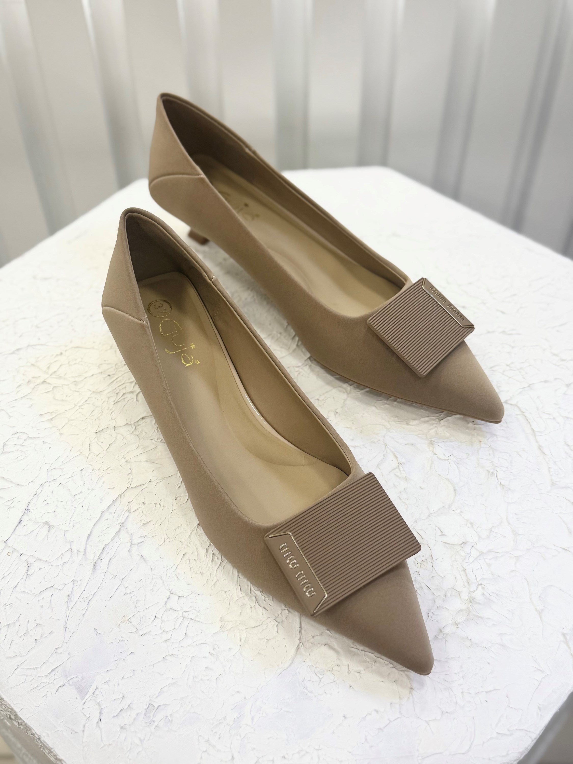 Guja Vizon Renk Kısa Topuk İthal Deri Kadın Ayakkabı