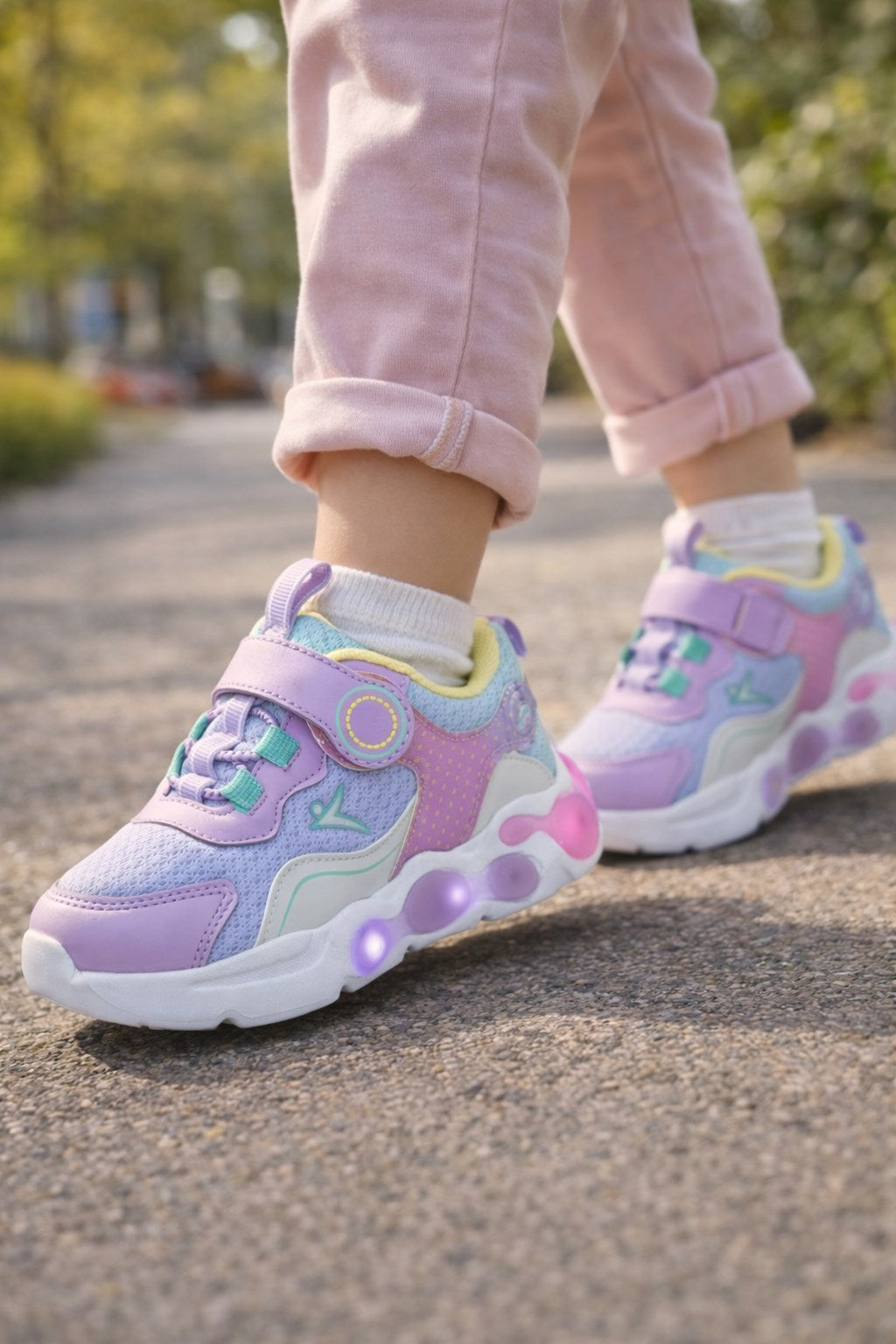 Cool Renkli Işıklı Cırtlı Kız Çocuk Ayakkabı