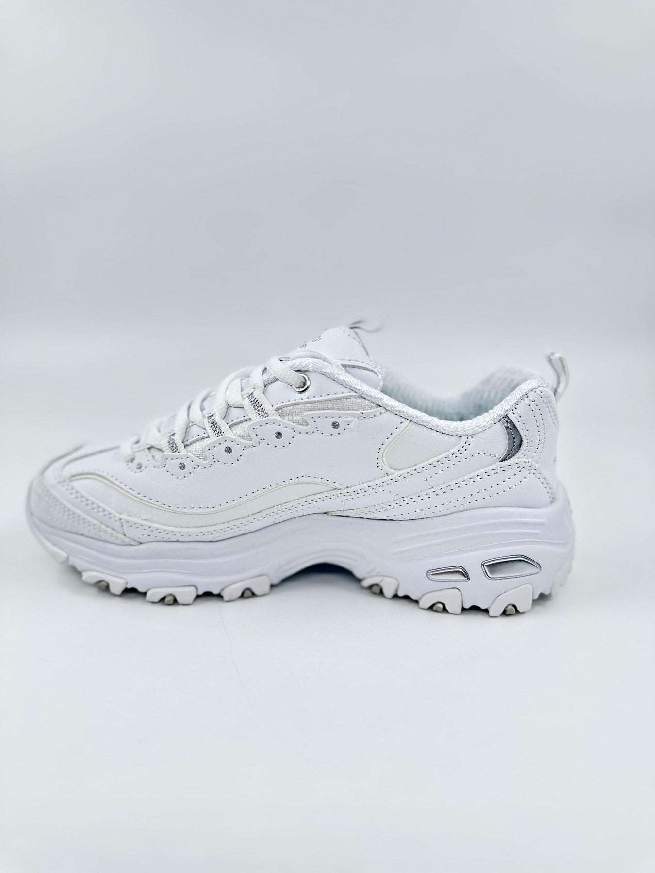 Skechers D-Lites | Kadın Ayakkabı