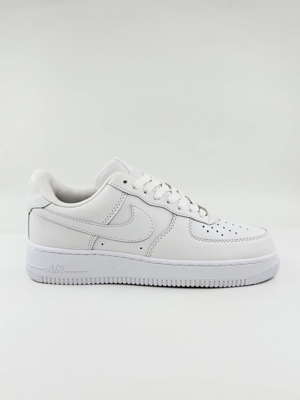 Nike Air Force 1 '07 EasyOn Erkek Beyaz Spor Ayakkabı